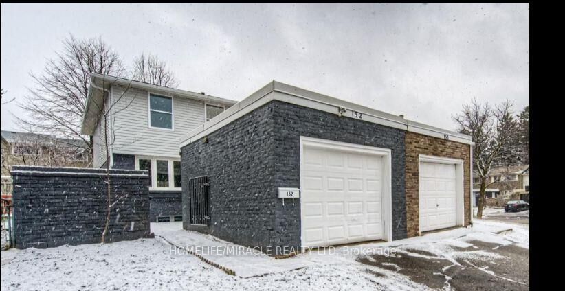 Property Photo:  152 Overlea Drive  ON N2M 1T3 