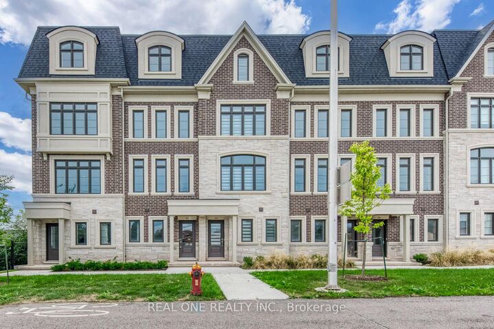 Property Photo:  2140 Trafalgar Road 44  ON L6H 8A5 