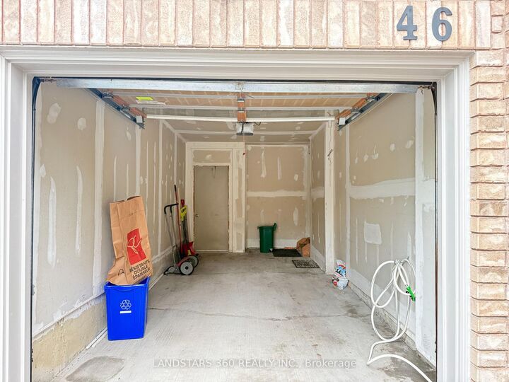 Property Photo:  46 Holtby Street  ON L4E 4W8 