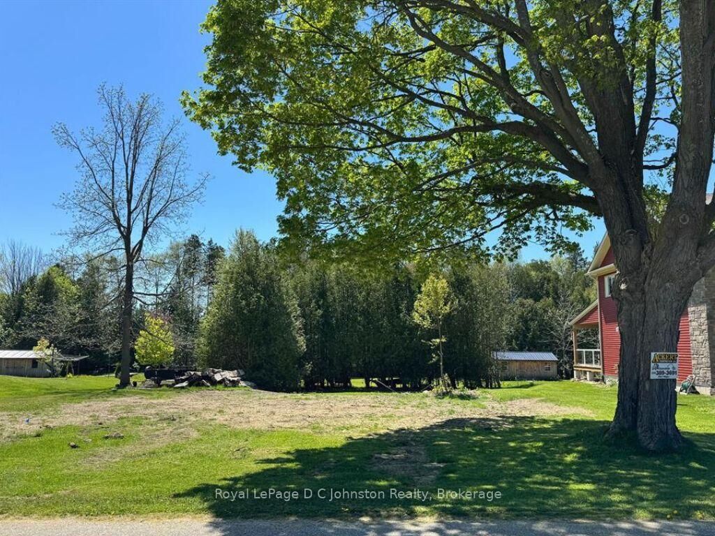 Property Photo:  457 Clarendon Street  ON N0H 2L0 