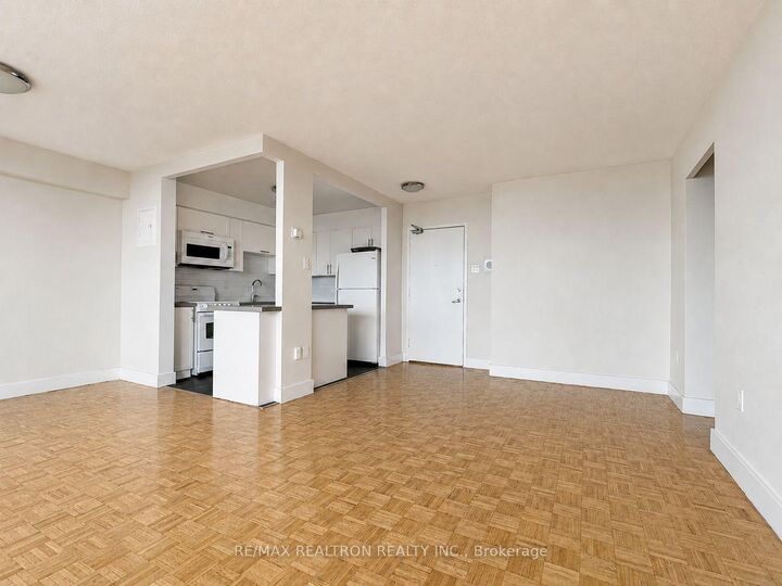 Property Photo:  666 Spadina Avenue 1611  ON M5S 2H8 