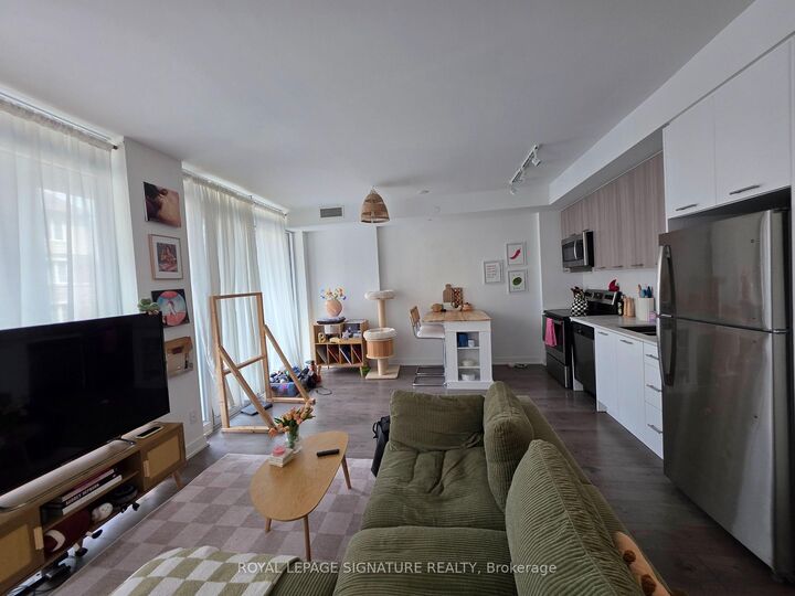 Property Photo:  180 Veterans Drive 210  ON L7A 5G7 