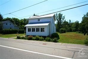 Property Photo: 3312 Yorks Corners Road ON K0A 2G0