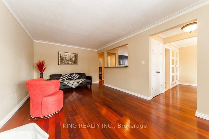 Property Photo:  62 Camwood Crescent  ON M3A 3L4 