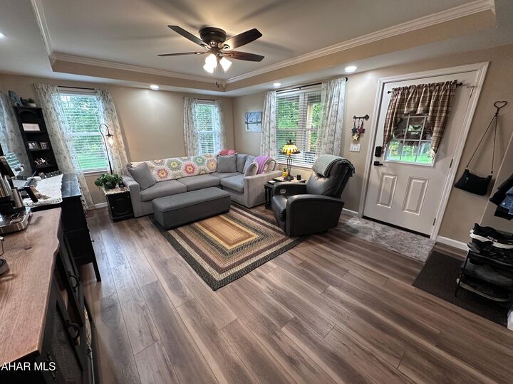 Property Photo: 171 Green Leaf Lane PA 16667