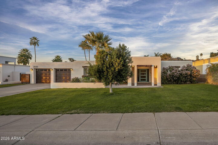 Property Photo:  2020 E State Avenue  AZ 85020 