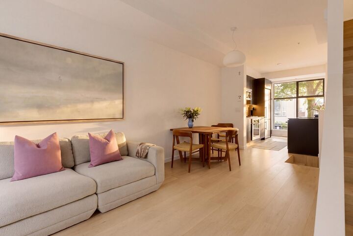Property Photo:  3691 Commercial Street  BC V5N 4G1 
