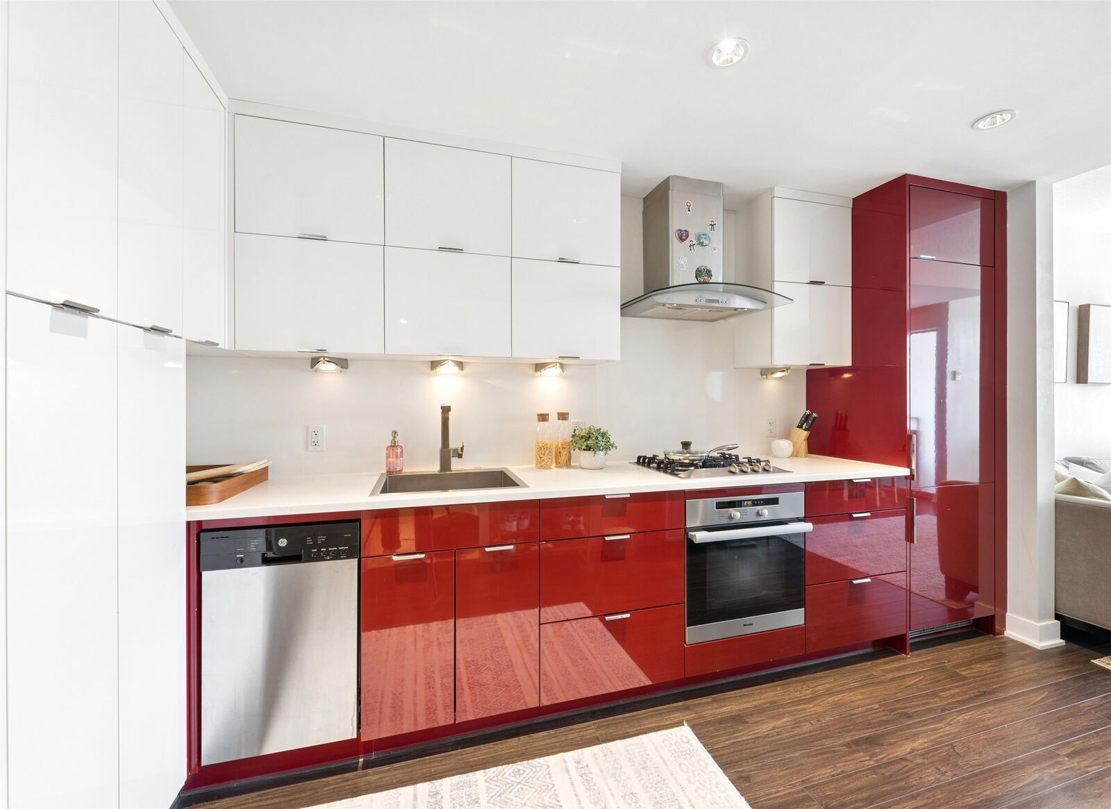 Property Photo:  1777 W 7th Avenue 811  BC V6J 0E5 
