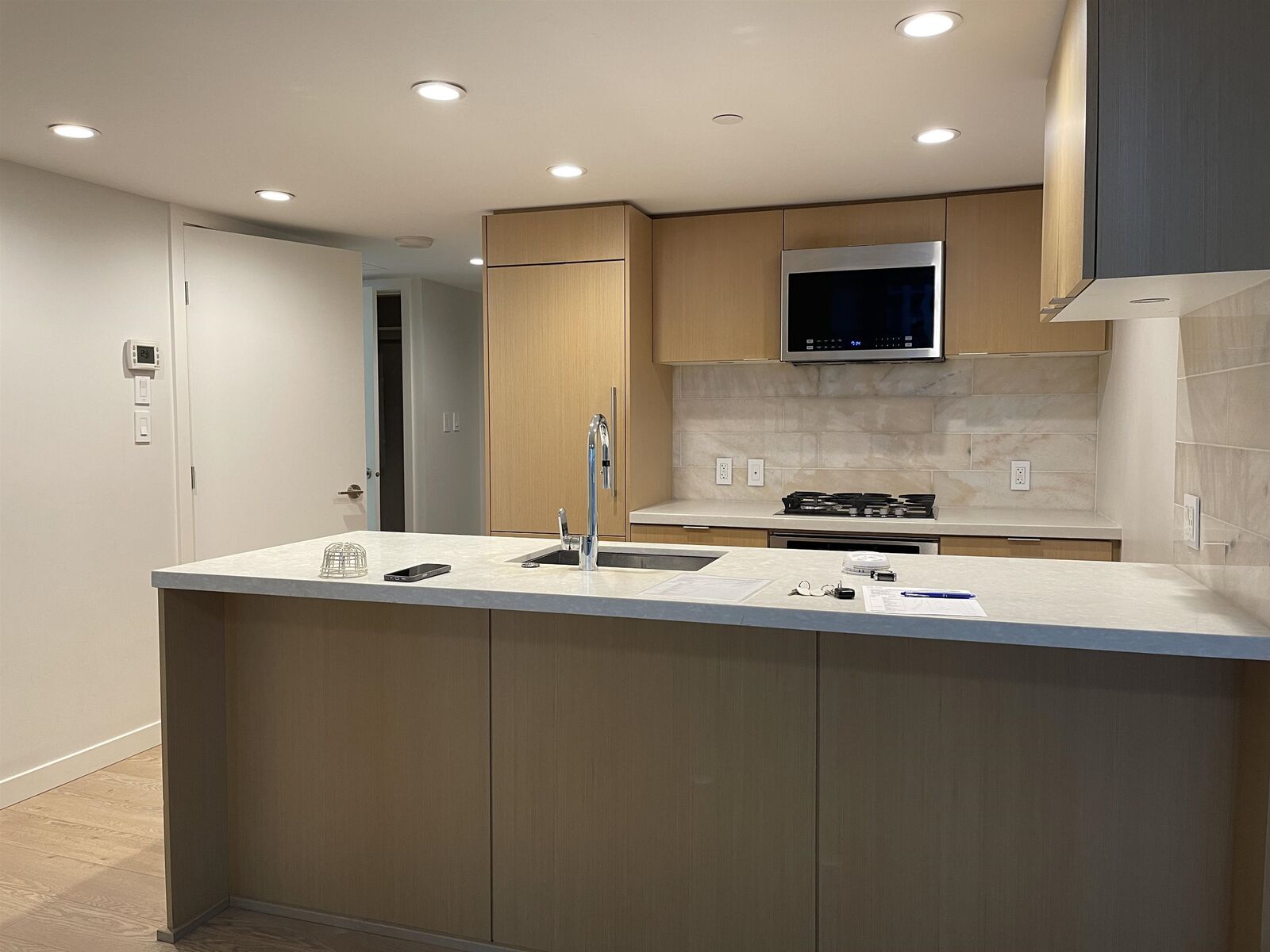 Property Photo:  8189 Cambie Street 1007  BC V6P 0G6 