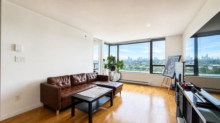 Property Photo:  4118 Dawson Street 1607  BC V5Y 0L7 