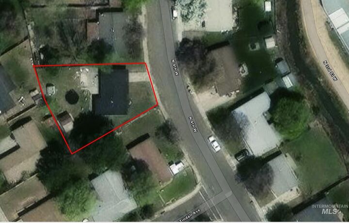 Property Photo:  413 N 4th W  ID 83647 