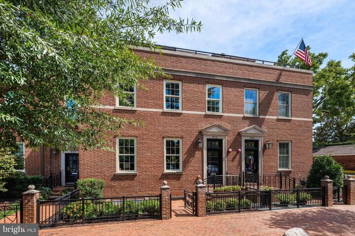 Property Photo:  515 N St Asaph Street  VA 22314 