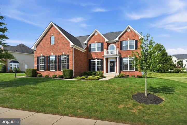 Property Photo:  23889 Heather Meadow Drive  VA 20148 