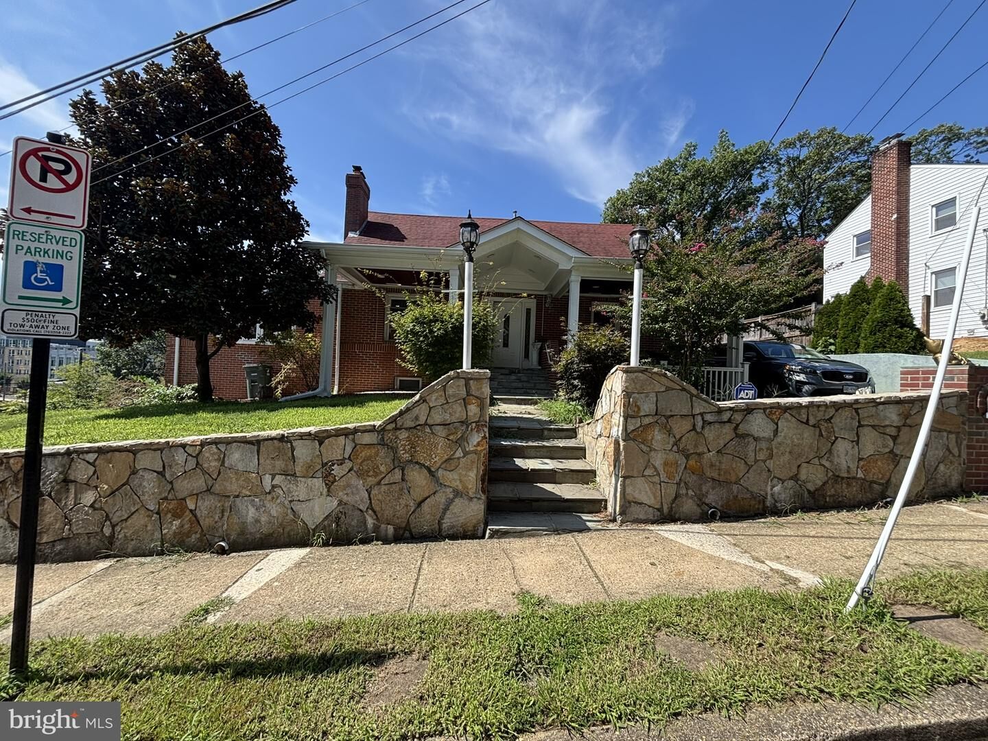 Property Photo:  5061 22nd Street S  VA 22206 