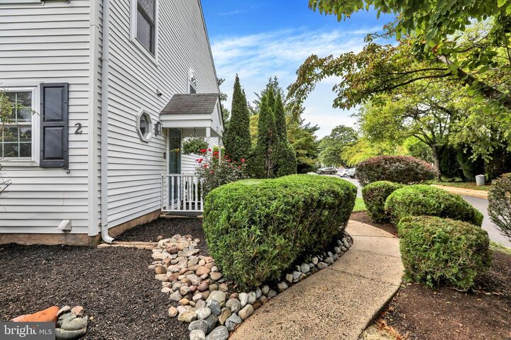 Property Photo:  2 Taylors Way  PA 18966 