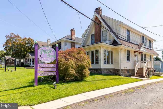 Property Photo: 2339 Huntingdon Pike PA 19006
