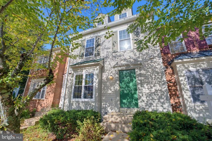 Property Photo:  6048 Raina Drive  VA 20120 