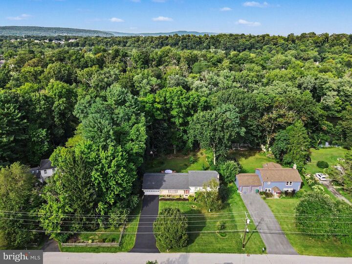 Property Photo:  819 Meadow Lane  PA 17011 