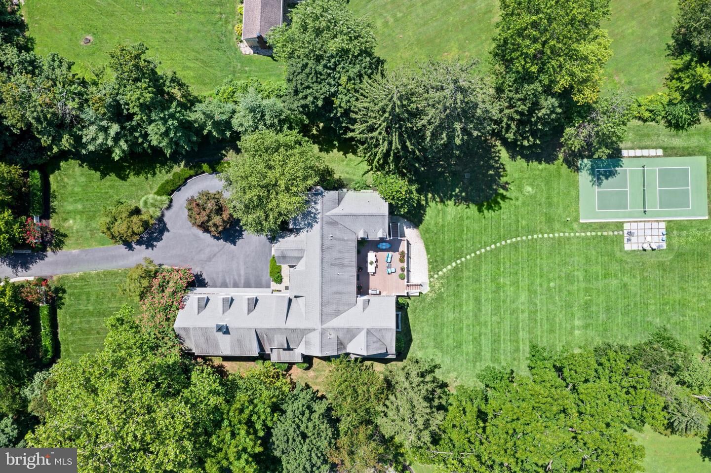 Property Photo: 225 Sugartown Road PA 19333