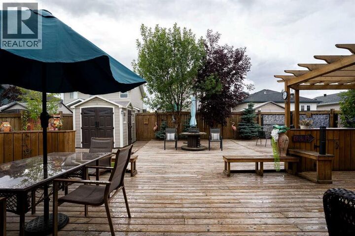 Property Photo:  130 Peyton Way  AB T9K 0E5 