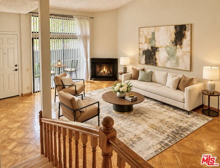 Property Photo:  15149 Magnolia Blvd, Unit D  CA 91403 