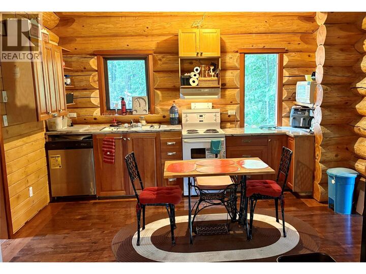 Property Photo:  879 Lewis Road  BC V1L 6P7 