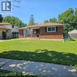 Property Photo:  65 Winding Way  ON N3R 3S4 
