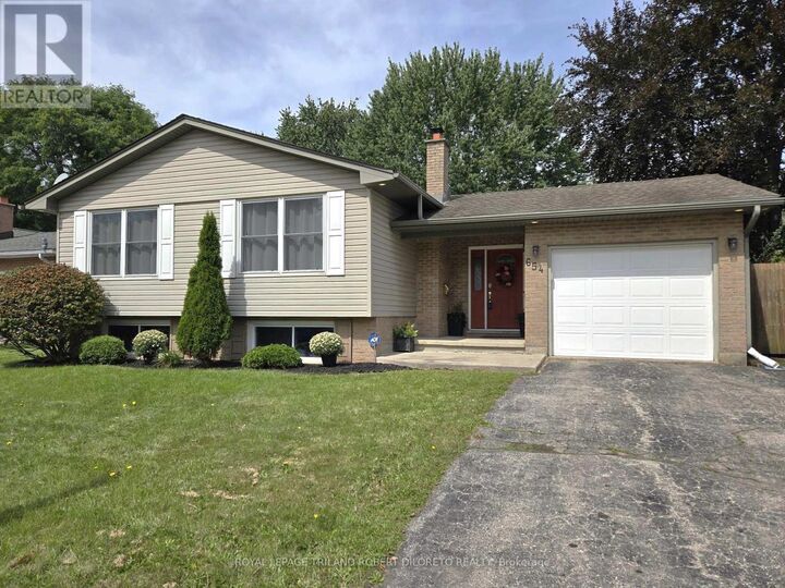 Property Photo:  654 Grenfell Drive  ON N5X 2N2 