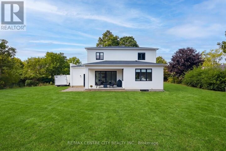Property Photo: 53900 Heritage Line ON N5H 2R1