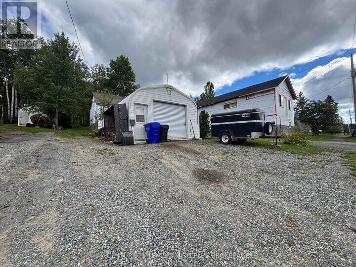 Property Photo:  14 Day Avenue  ON P2N 1K4 