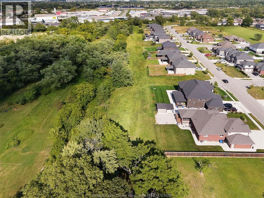 Property Photo:  V/L Oakridge Avenue  ON N9E 3N5 