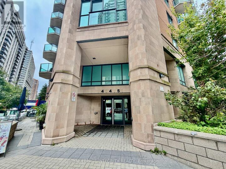 Property Photo:  445 Laurier Avenue West 505  ON K1R 0A2 