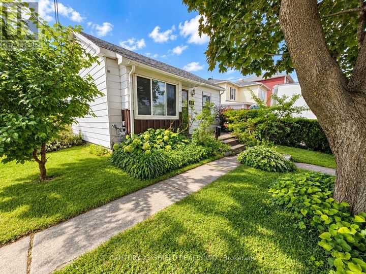 Property Photo:  1536 Pitt Street  ON K6J 3V1 