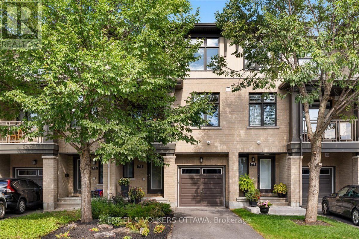 Property Photo:  75 Blueheart Bay  ON K2J 5Z5 