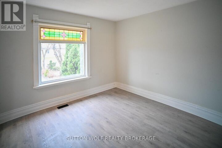 Property Photo:  24 Colborne Street  ON N7G 2L9 