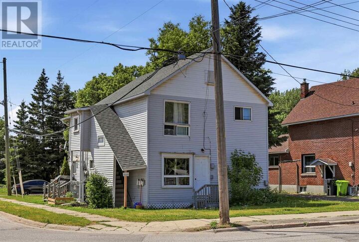 Property Photo:  689 Wellington St  ON P6C 3V3 