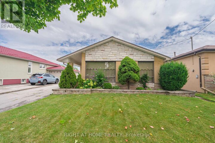 Property Photo:  22 Monterrey Drive  ON M9V 1S8 