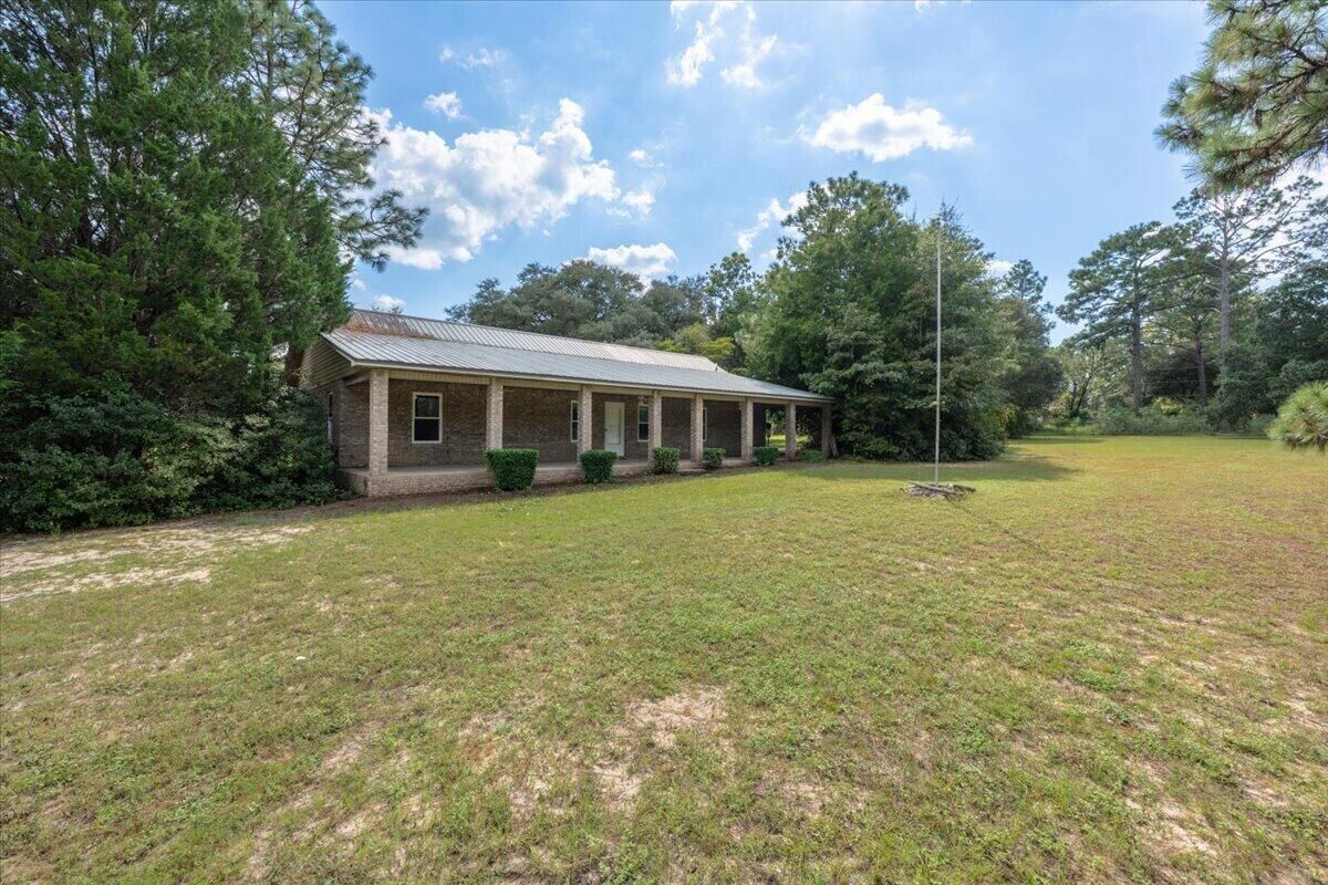 Property Photo: 4568 Yellow Bluff Road FL 32539