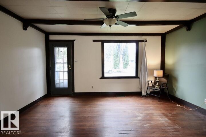 Property Photo:  3639 109 Avenue NW  AB T5W 0G6 