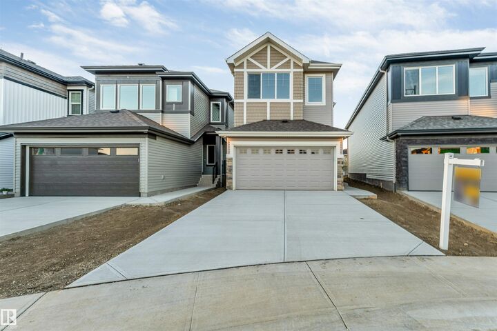 Property Photo:  904 17 Avenue NW  AB T6T 2X8 