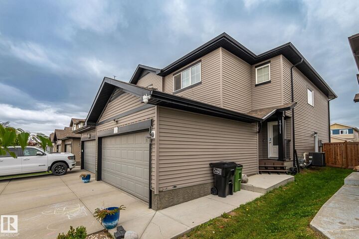 Property Photo: 1711 27 Street NW AB T6T 2G6