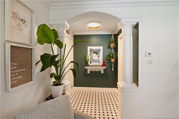 Property Photo:  98 Pleasant Unit 202  NB E4P 2L6 