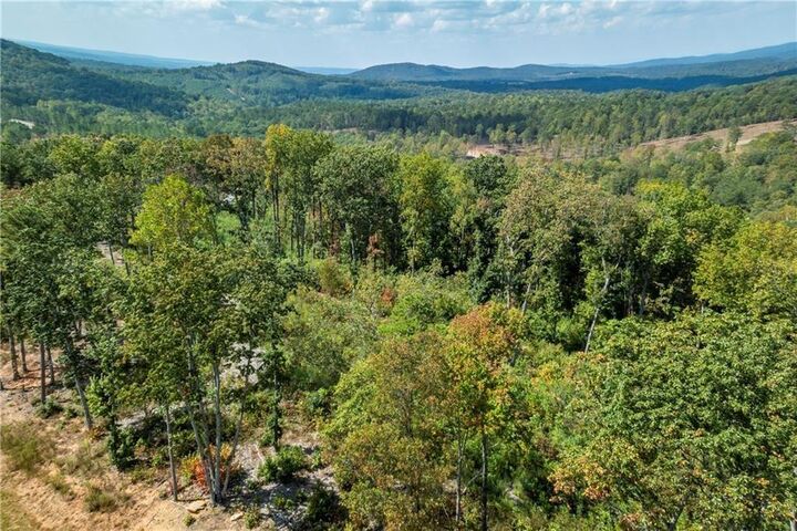 Property Photo:  279 Highgrove Drive  GA 30175 