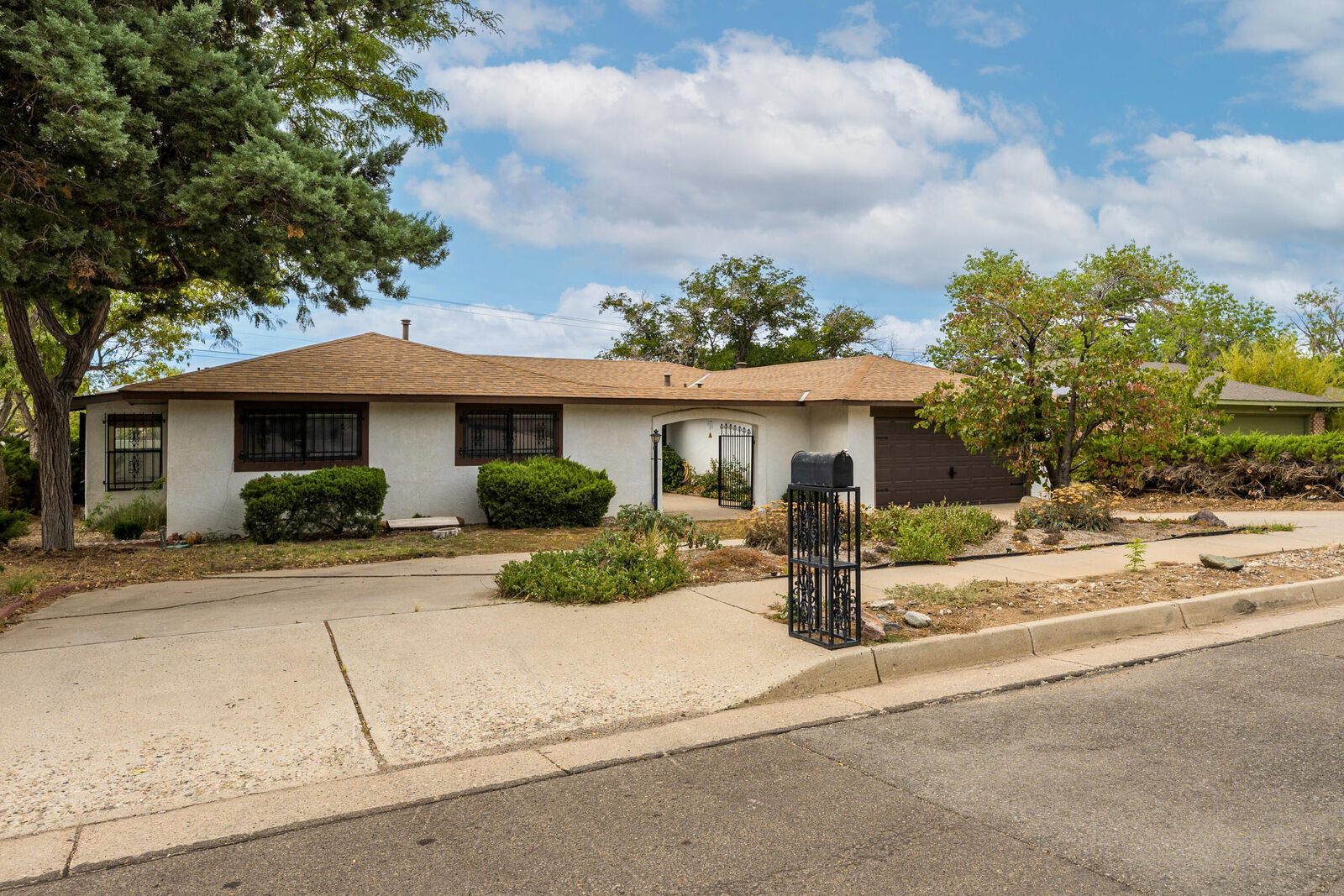 Property Photo: 1117 Sagebrush Trail SE NM 87123