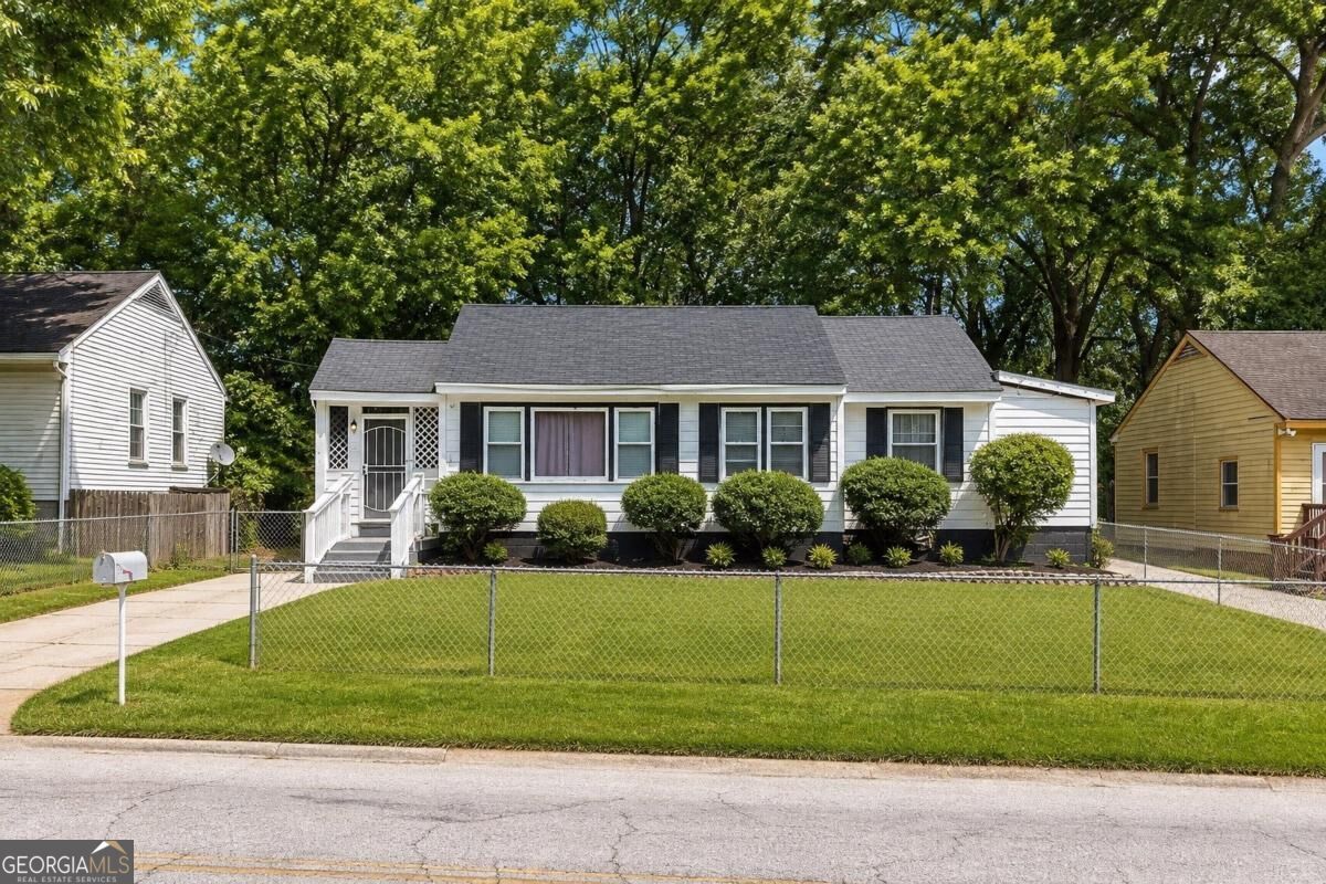 Property Photo:  2164 Browns Mill Road SE  GA 30315 