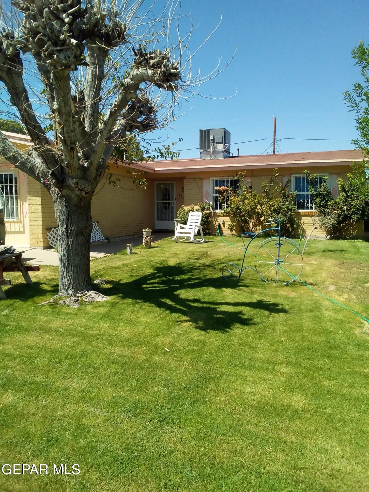 Property Photo:  2121 Febrero Drive  TX 79935 