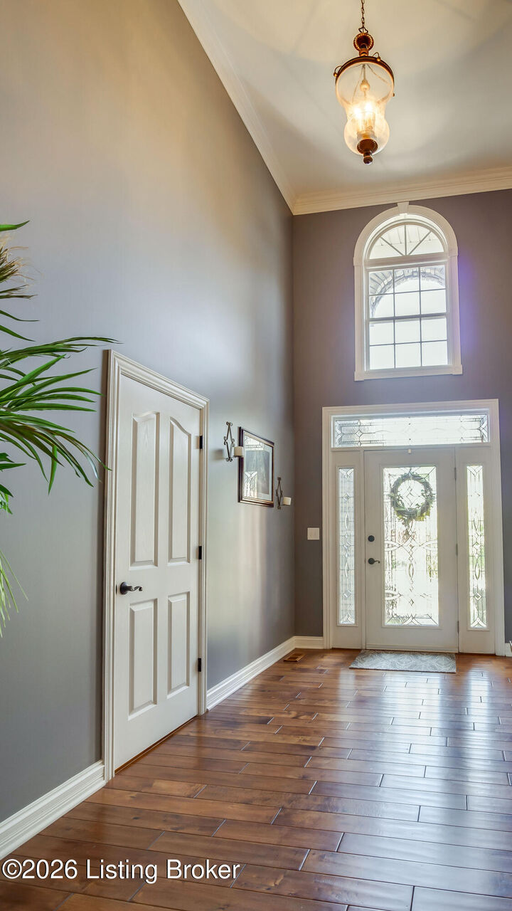 Property Photo: 8304 Old Toll Rd KY 40291