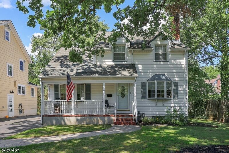 Property Photo:  41 Watson Rd  NJ 07023 