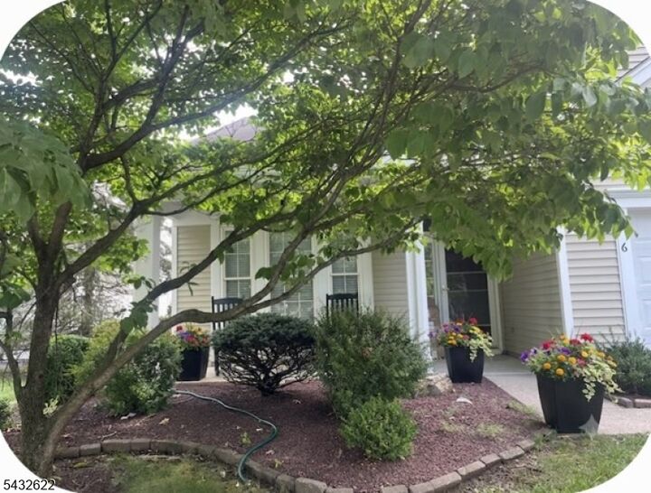 Property Photo:  6 Weybourne Ln  NJ 07823 
