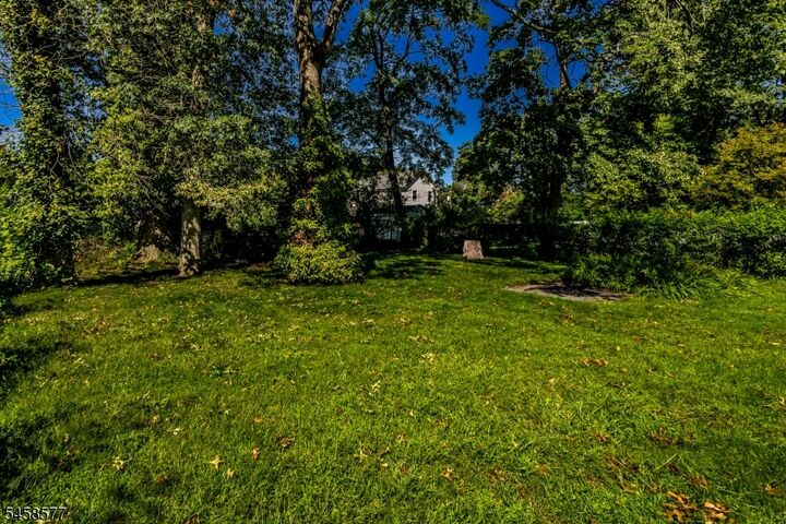 Property Photo:  1530 Windrew Ave  NJ 07080 